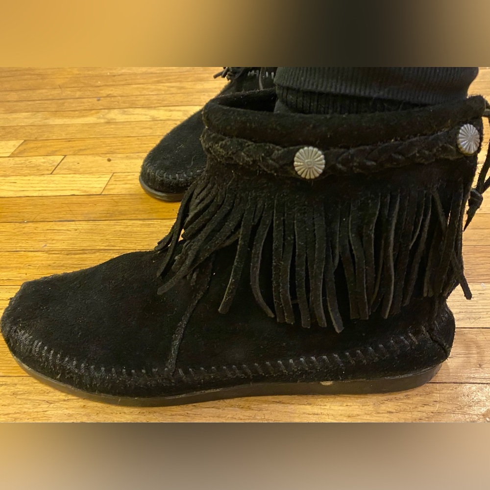 Minnetonka High Top Back Zip Boot - Picture 5 of 9